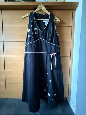 Women’s Sag Harbor Black Halter Dress with Floral Embroidered Details